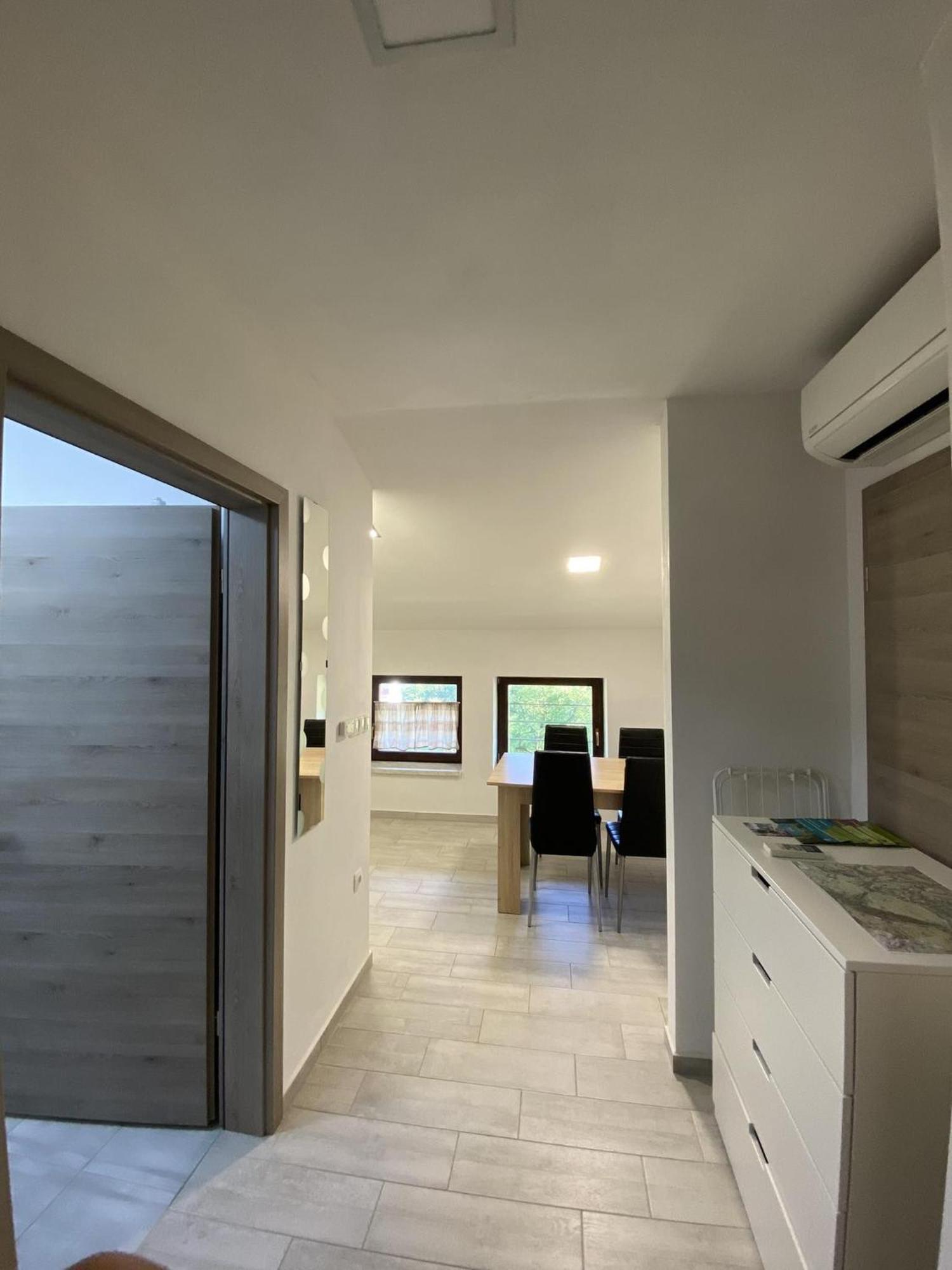 Apartma Logar Kobarid Buitenkant foto