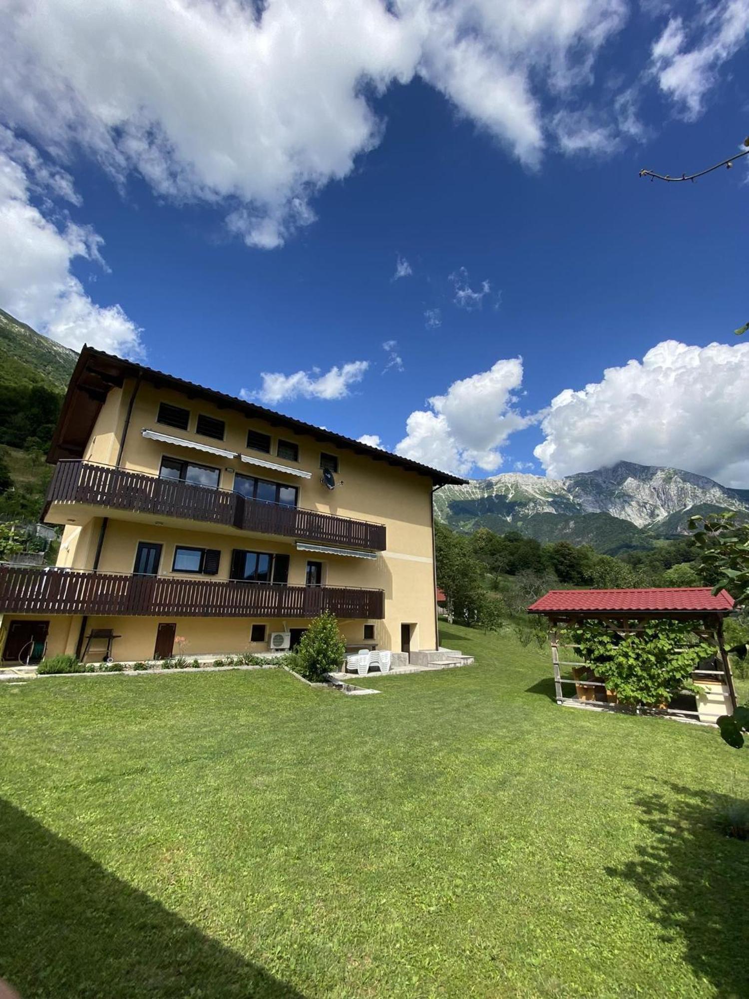 Apartma Logar Kobarid Buitenkant foto